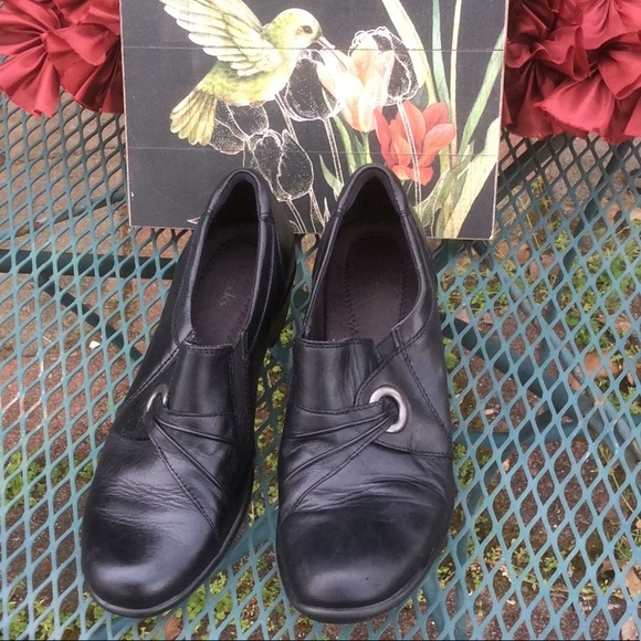Clarks Shoes - Clarks leather boots Size 7